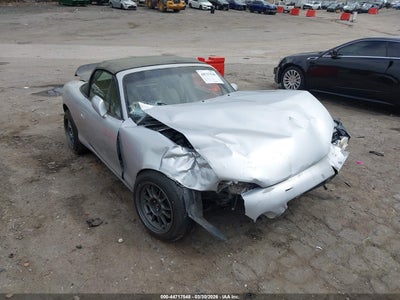MAZDA MX-5 MIATA 2002