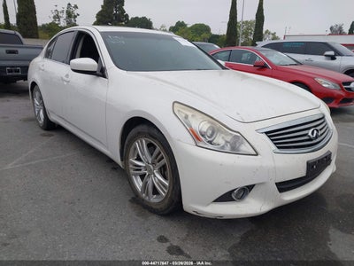 INFINITI G37 2013