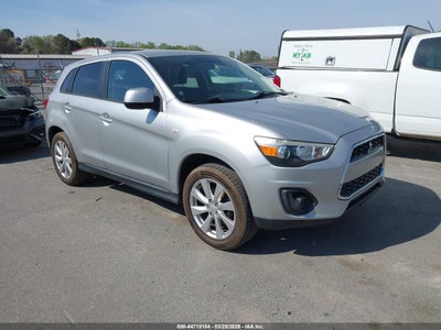 MITSUBISHI OUTLANDER SPORT 2015