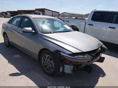 HYUNDAI ELANTRA 2024