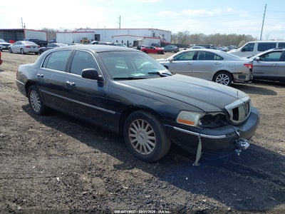 LINCOLN TOWN CAR 2005