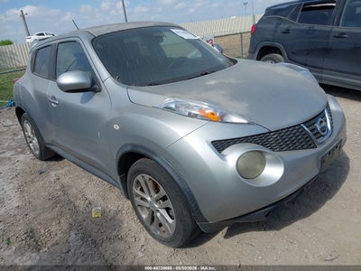 NISSAN JUKE 2011