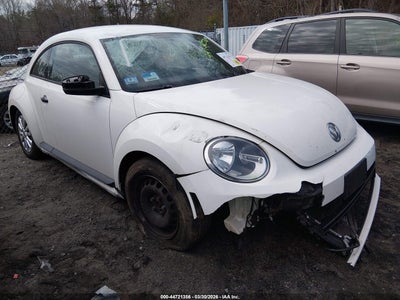 VOLKSWAGEN BEETLE 2012