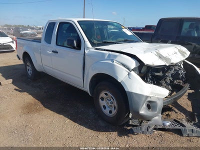 NISSAN FRONTIER 2015