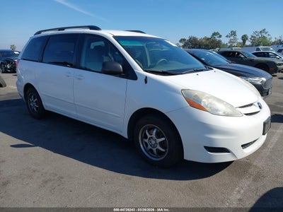 TOYOTA SIENNA 2010