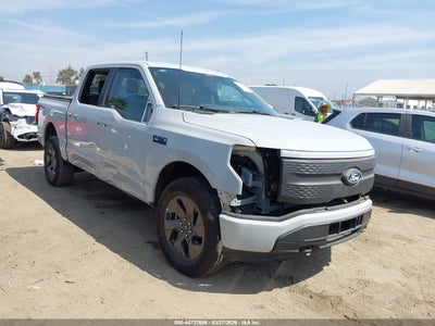 FORD F-150 LIGHTNING 2024