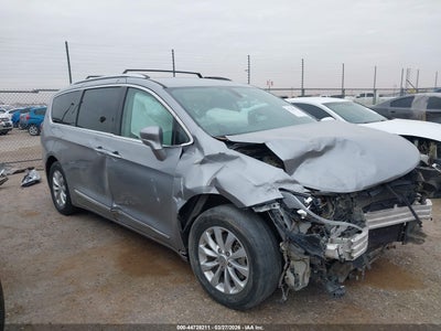 CHRYSLER PACIFICA 2018