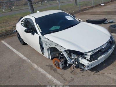 TOYOTA GR86 2025
