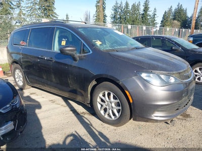 CHRYSLER PACIFICA 2017