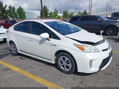 TOYOTA PRIUS 2014