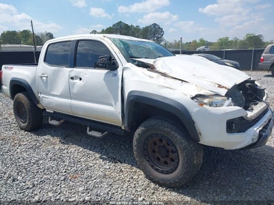 TOYOTA TACOMA 2018