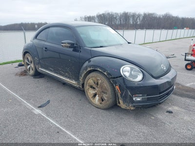 VOLKSWAGEN BEETLE 2012