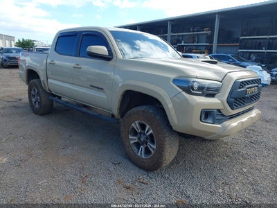 TOYOTA TACOMA 2018