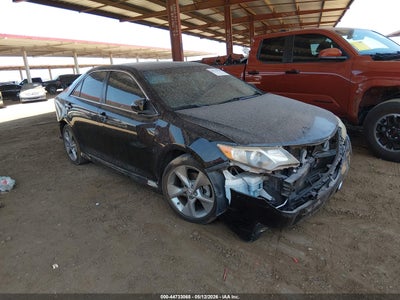 TOYOTA CAMRY 2013
