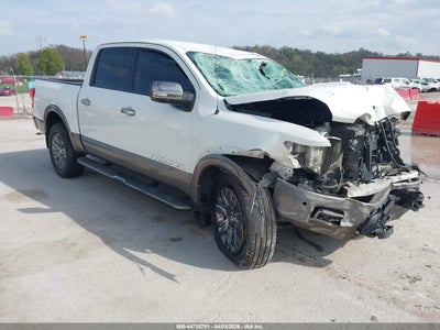 NISSAN TITAN 2018