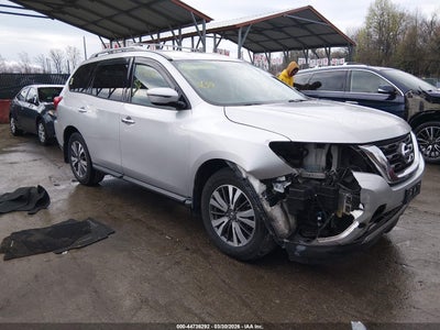NISSAN PATHFINDER 2017