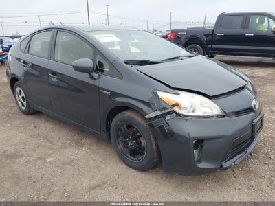 TOYOTA PRIUS 2014