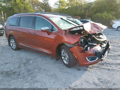 CHRYSLER PACIFICA 2018