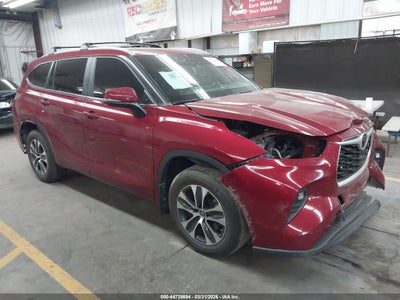 TOYOTA HIGHLANDER 2023