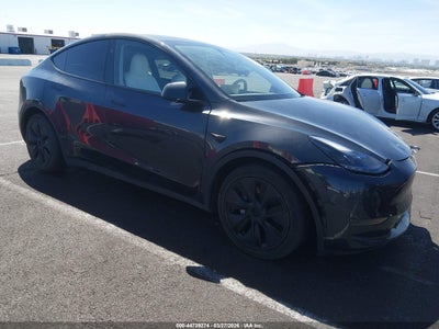 TESLA MODEL Y 2025