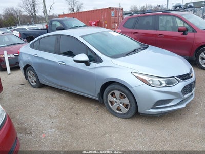CHEVROLET CRUZE 2017