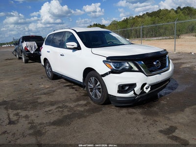 NISSAN PATHFINDER 2017