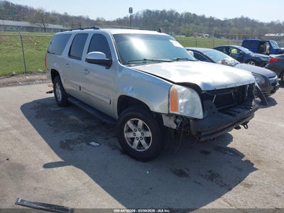 GMC YUKON XL 1500 2011