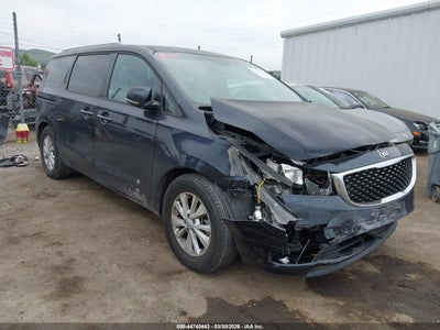 KIA SEDONA 2015