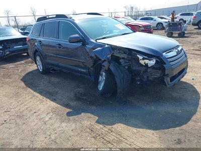 SUBARU OUTBACK 2014