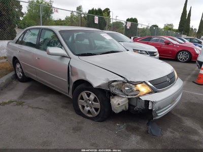 TOYOTA AVALON 2001