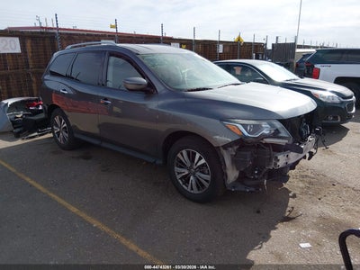 NISSAN PATHFINDER 2019