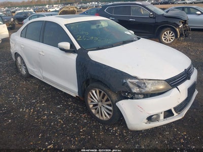 VOLKSWAGEN JETTA 2011