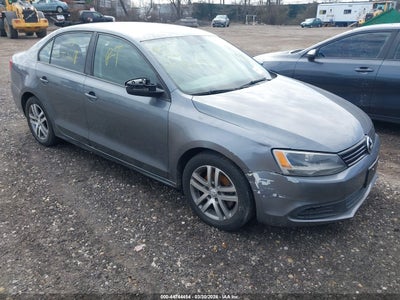 VOLKSWAGEN JETTA 2011