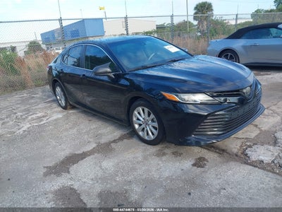 TOYOTA CAMRY 2019