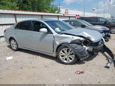 TOYOTA AVALON 2012