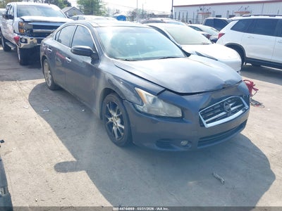 NISSAN MAXIMA 2012