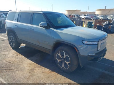 RIVIAN R1S 2024
