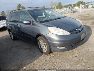 TOYOTA SIENNA 2009