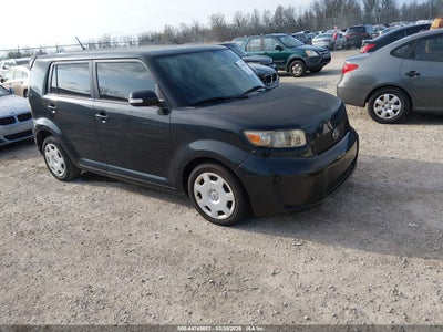 SCION XB 2010