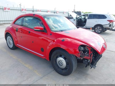 VOLKSWAGEN BEETLE 2013