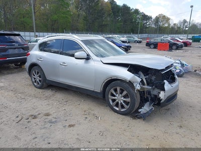 INFINITI EX35 2011
