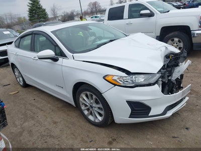 FORD FUSION HYBRID 2019