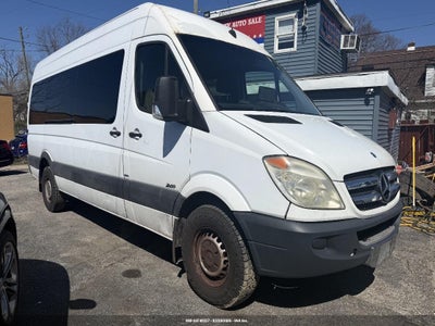 MERCEDES-BENZ SPRINTER 2500 2011