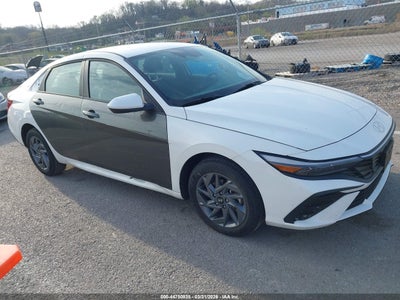 HYUNDAI ELANTRA HYBRID 2024