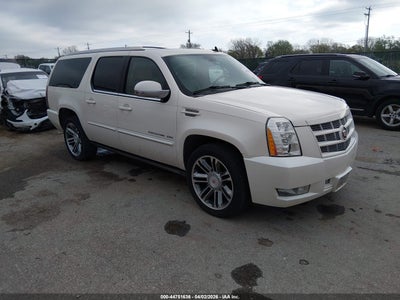 CADILLAC ESCALADE ESV 2013