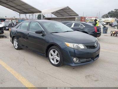 TOYOTA CAMRY 2012