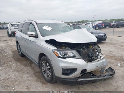 NISSAN PATHFINDER 2019