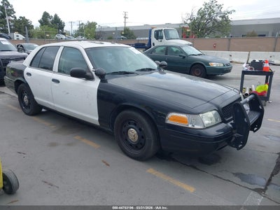 FORD CROWN VICTORIA 2011