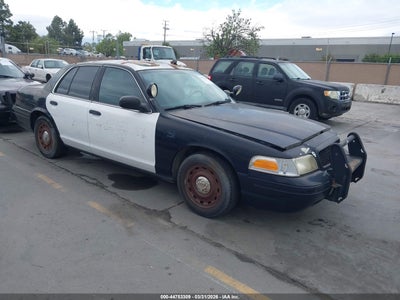 FORD CROWN VICTORIA 2004