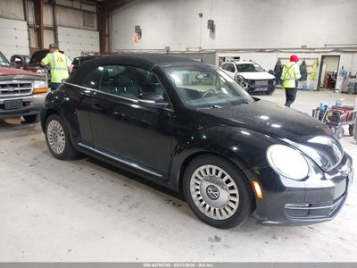 VOLKSWAGEN BEETLE 2014